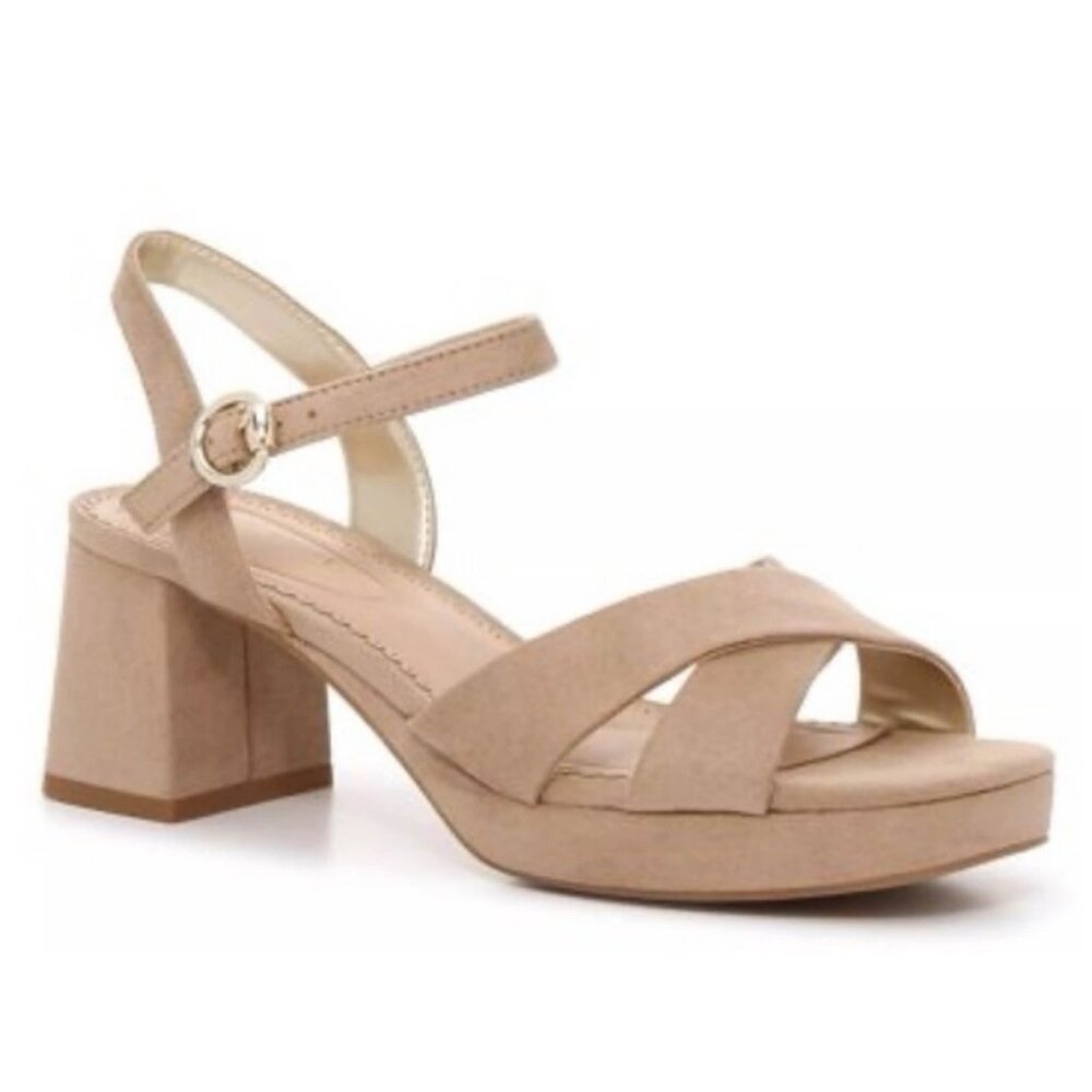 Kelly & Katie • Liliena Platform Sandals • Women’s 9W • Mushroom Microsuede • Wi